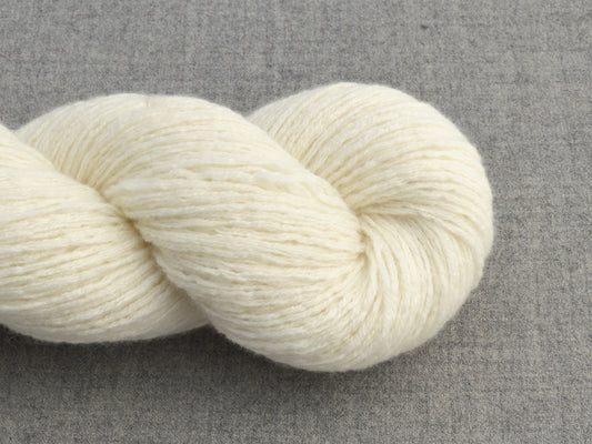 Sport Weight Cashmere Recycled Yarn in Ivory