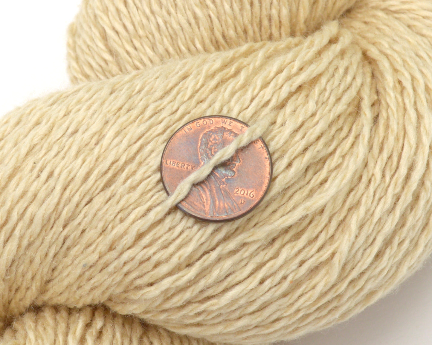 Fingering Weight Silk Cashmere Recycled Yarn in Champagne