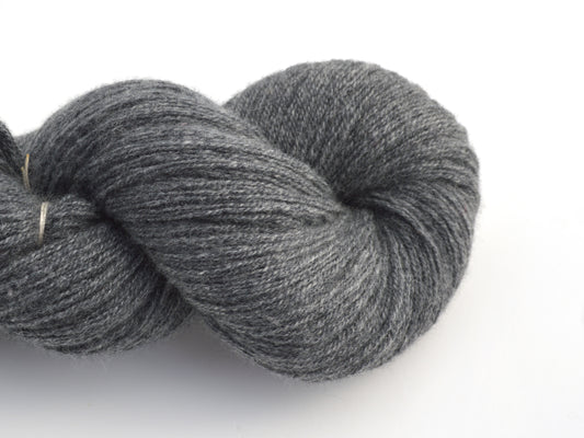 Worsted Weight Recycled Cashmere Yarn in Dark Gray
