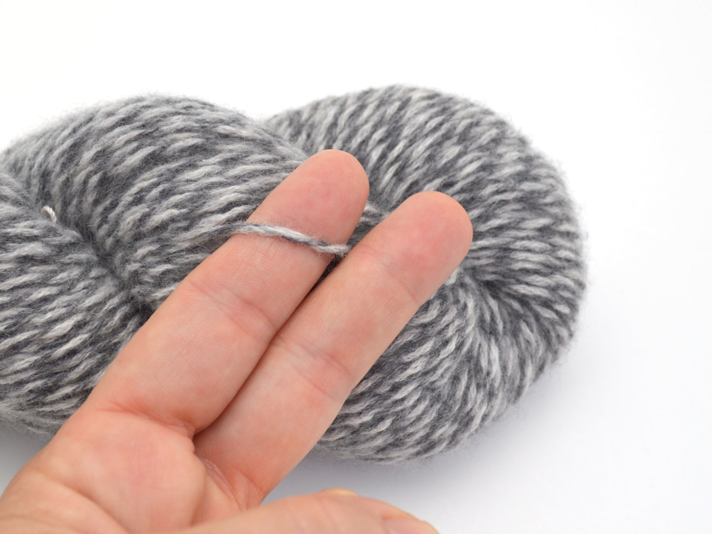 Light Worsted Weight Recycled Cashmere Yarn in Grey and White