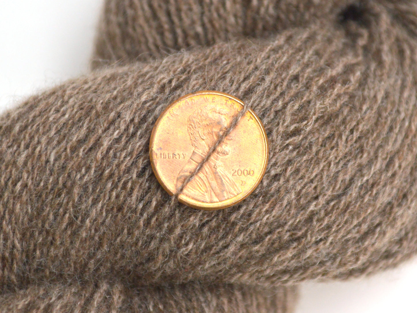 Lace Weight Cashmere Recycled Yarn in Taupe